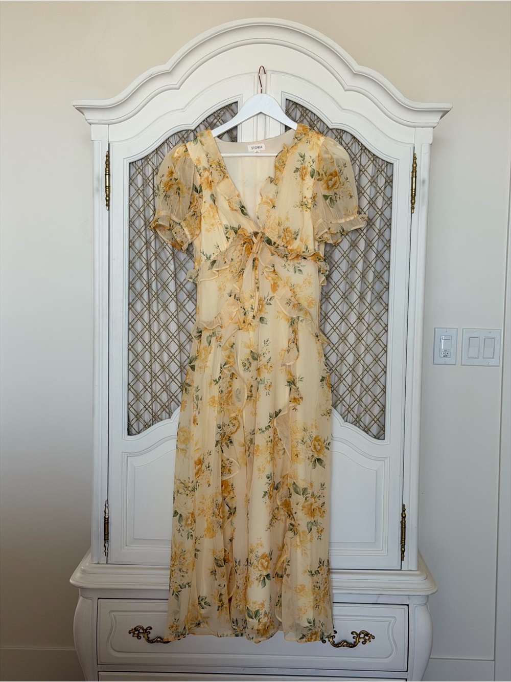 Yellow Floral V-Neck Maxi Dress with Ruffles